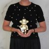 Ornament - hang losse aap beeldje 'de legende' - polyresin - goud - 11x7x19cm - Afbeelding 4