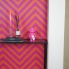 Ornament - aap -beeldje 'de legende'- polyresin - roze - 11x7x19cm - Afbeelding 6